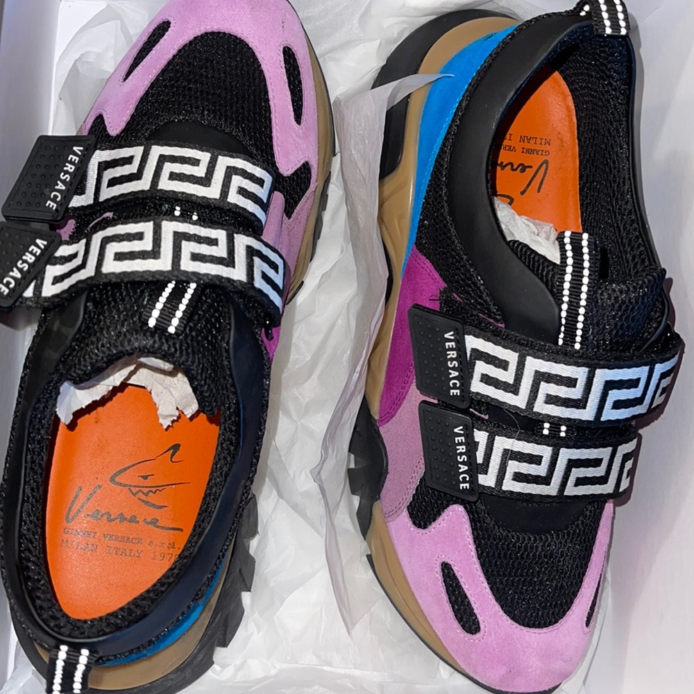Woman’s Versace sneakers